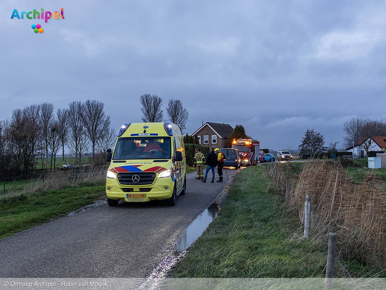 Auto raakt van de Nieuwe Bloksedijk: bestuurder aangehouden