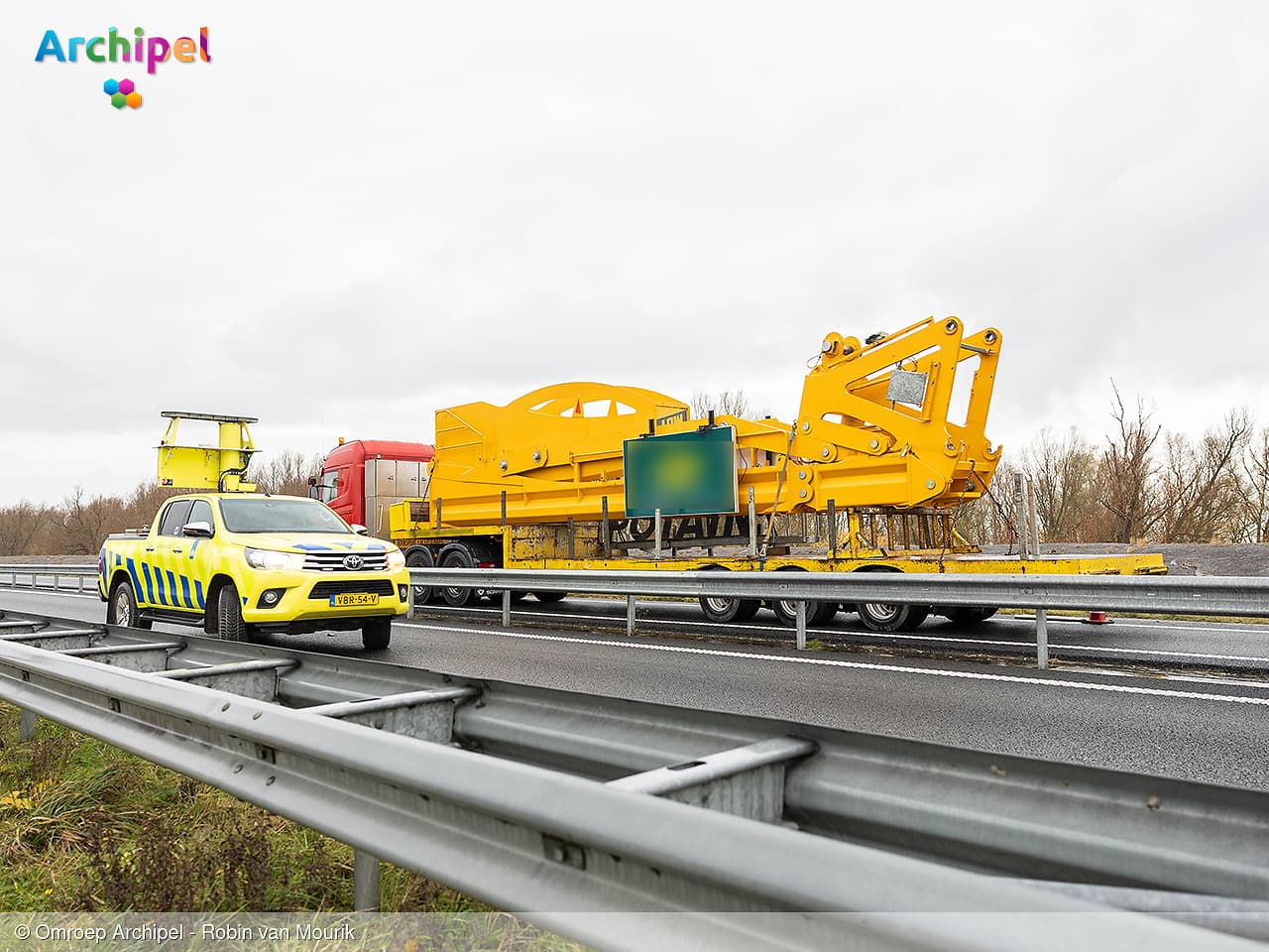 Persoon overleden na aanrijding met vrachtwagen op de N59