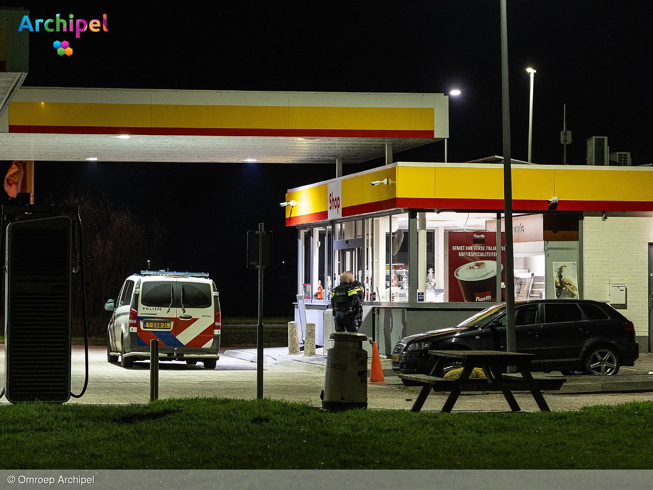 Overval op tankstation De Tille aan de N59, dader voortvluchtig