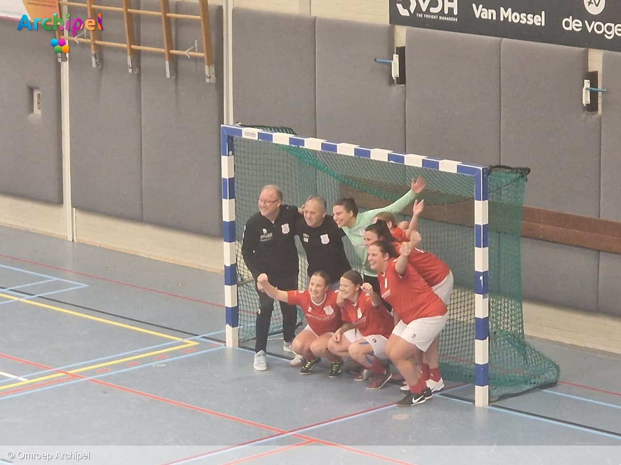 Stellendam Dames grijpt titel na zenuwslopende finale