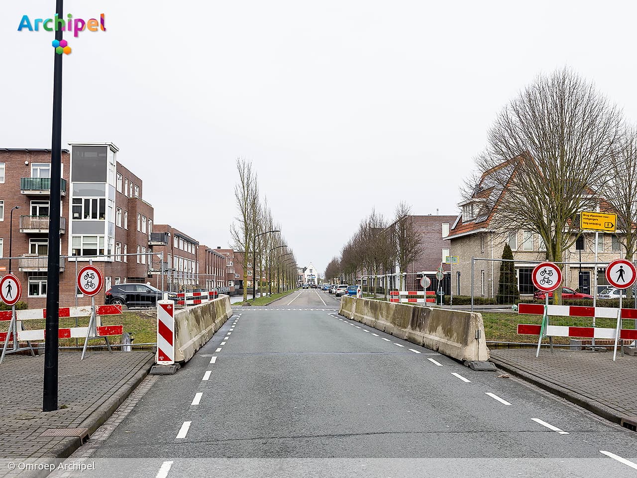 Brugdeel Anne Franklaan begin maart weer op zijn plek