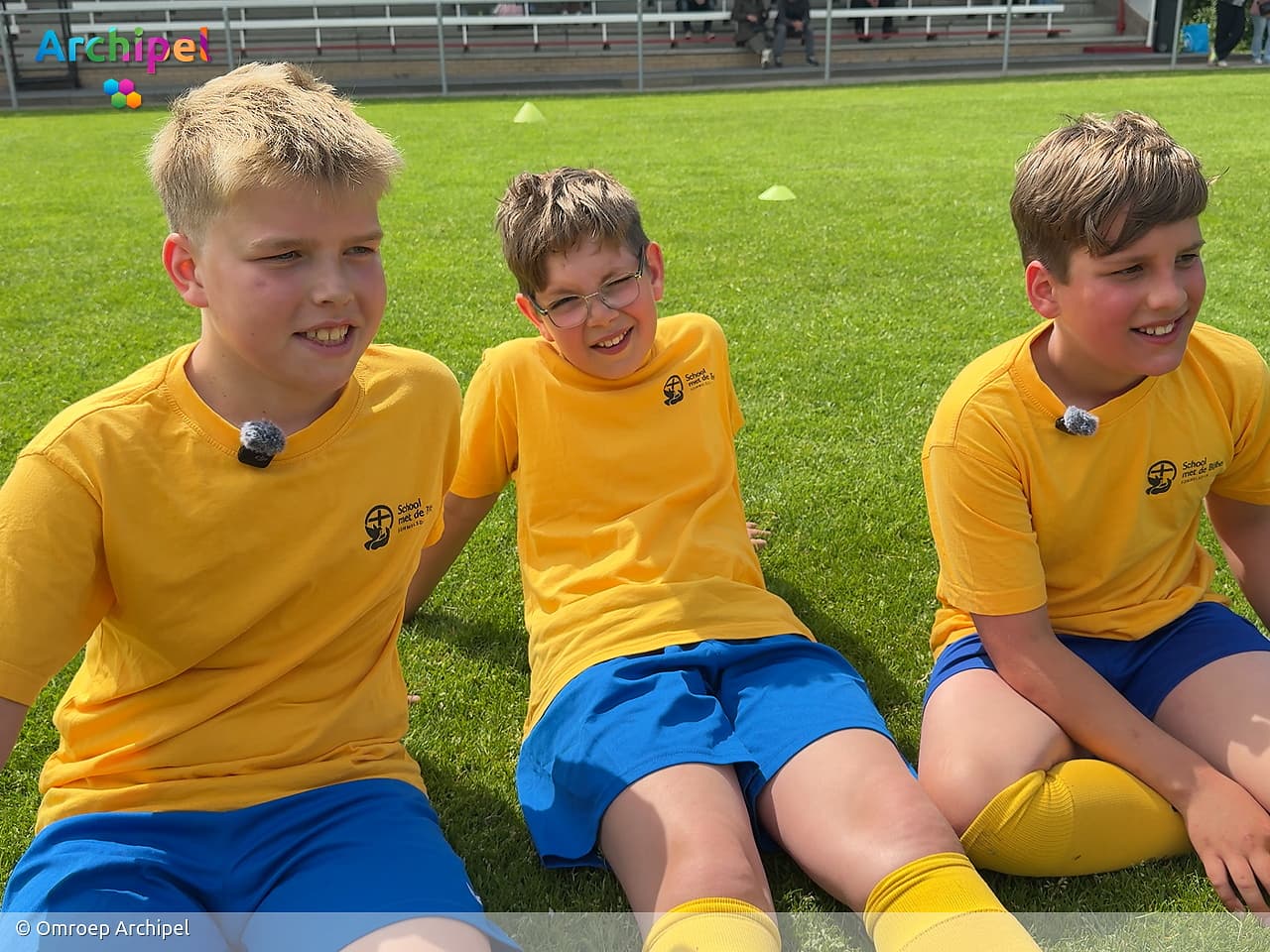 Spannende finales schoolvoetbal gespeeld op Goeree-Overflakkee