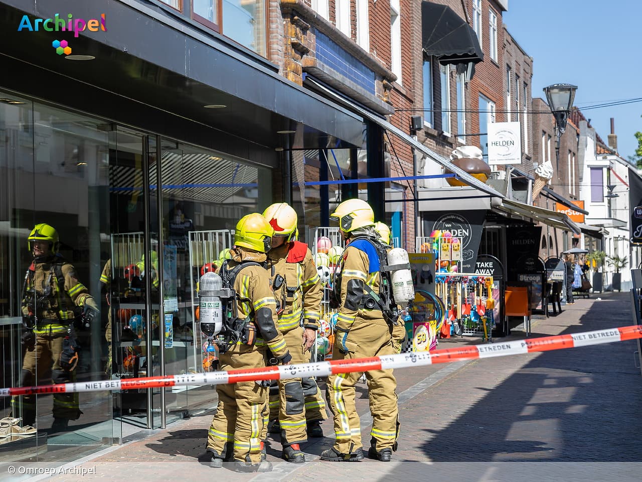 Winkels aan D'n Diek in Middelharnis ontruimd vanwege gaslekkage