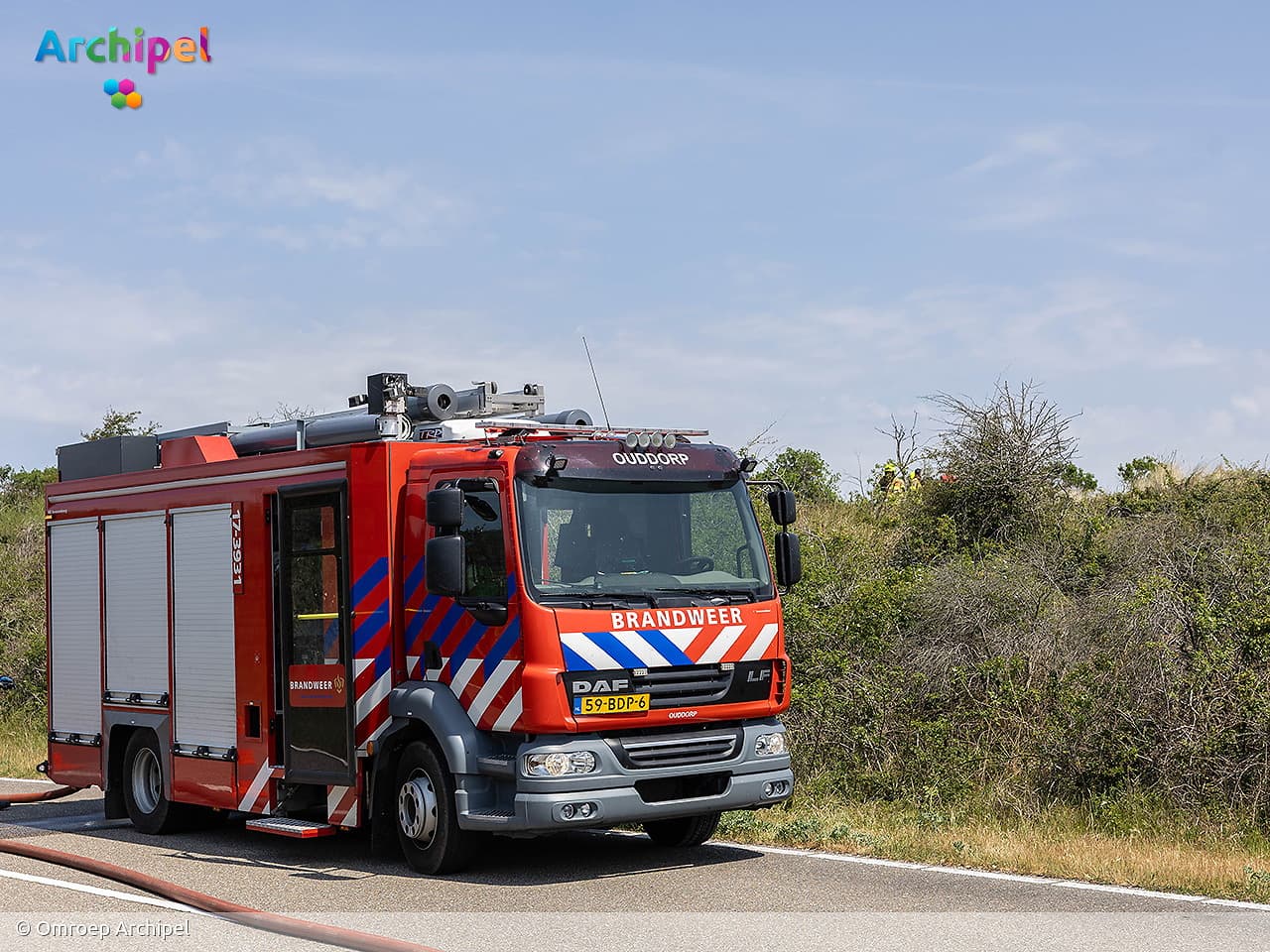 Snelle inzet voorkomt uitbreiding natuurbrand in Ouddorp