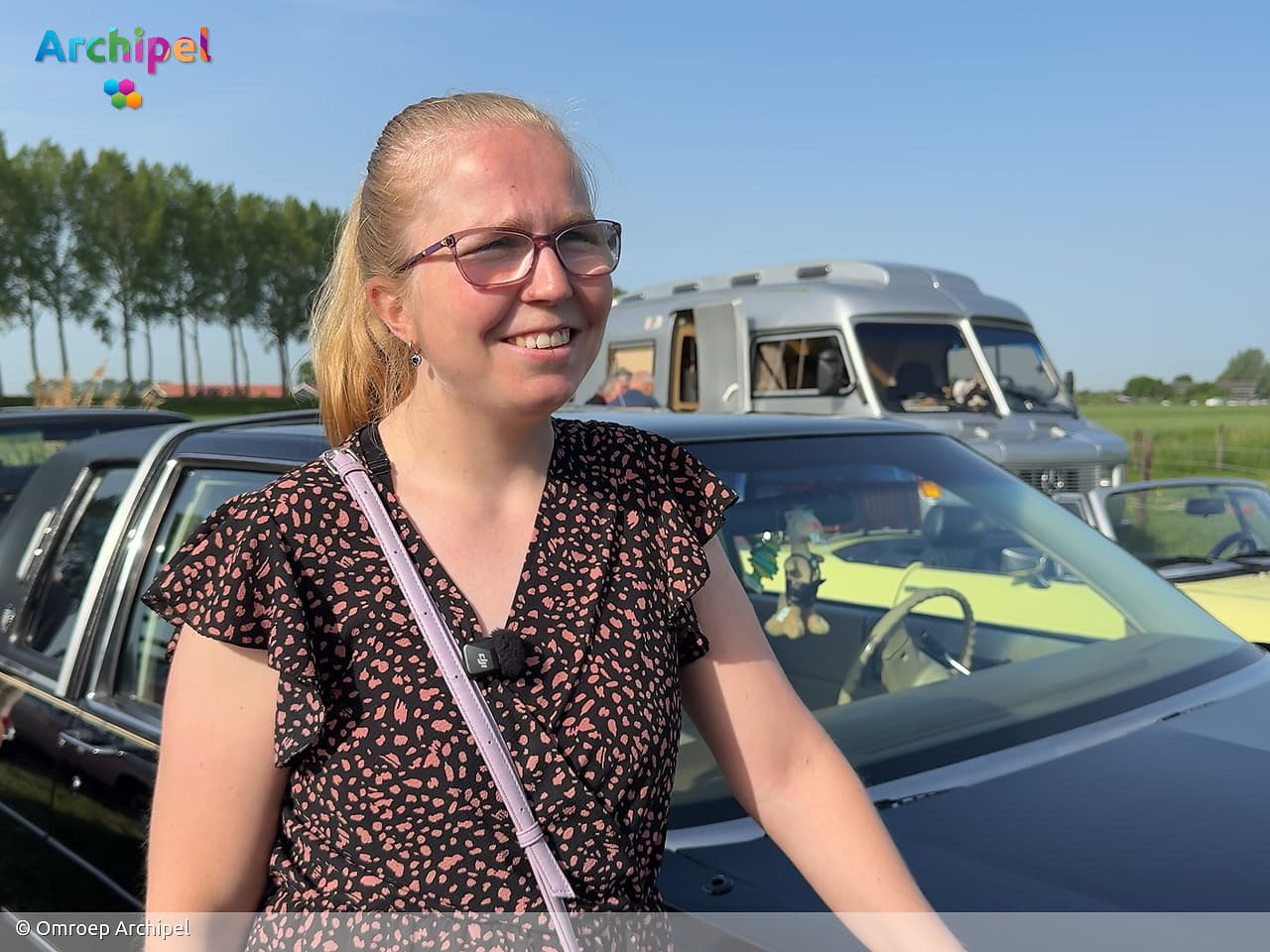 Bijzondere bijrijders genieten van 90 kilometer lange oldtimerrit