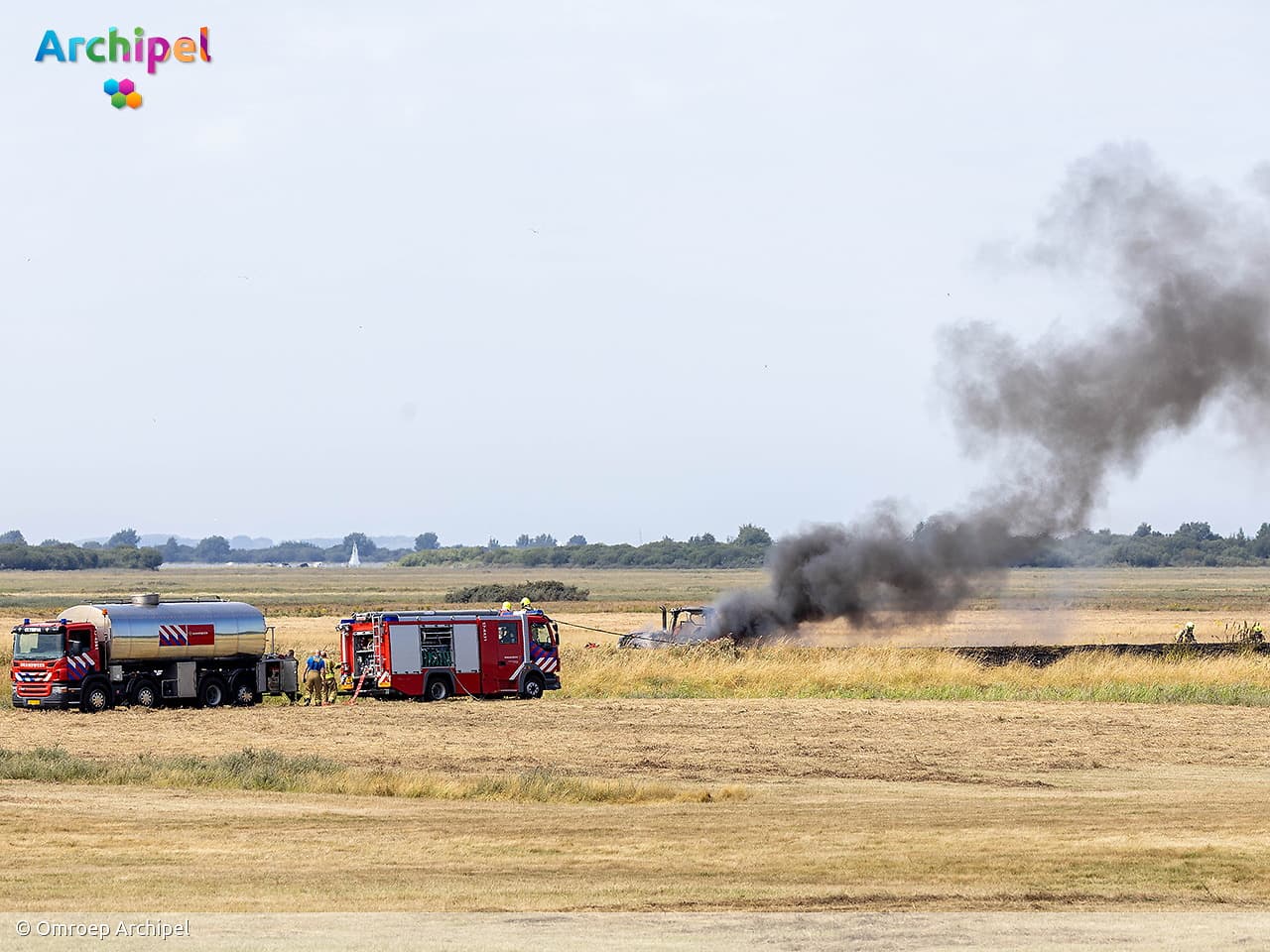 Tractor volledig uitgebrand bij Slikken van Flakkee
