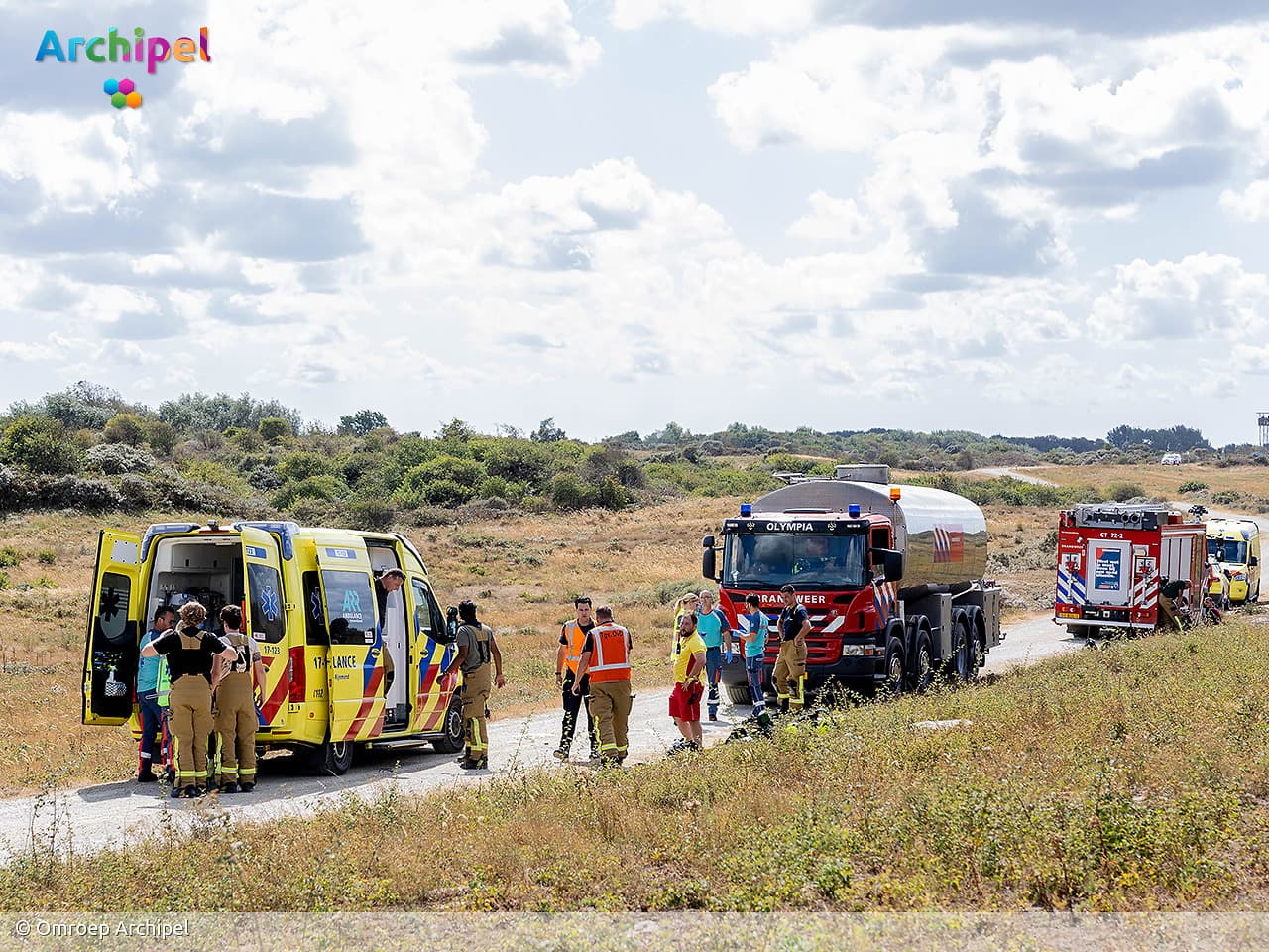 Natuurbrand Ouddorp opgeschaald naar GRIP 2, brandweerman gewond