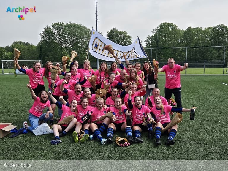Dames VR1 De Jonge Spartaan kampioen 3e Klasse H