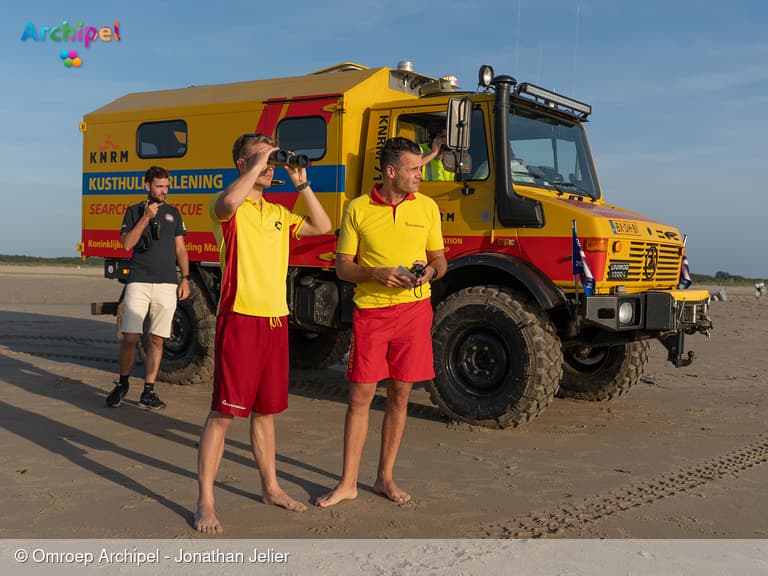 Multidisciplinaire oefening op strand Ouddorp