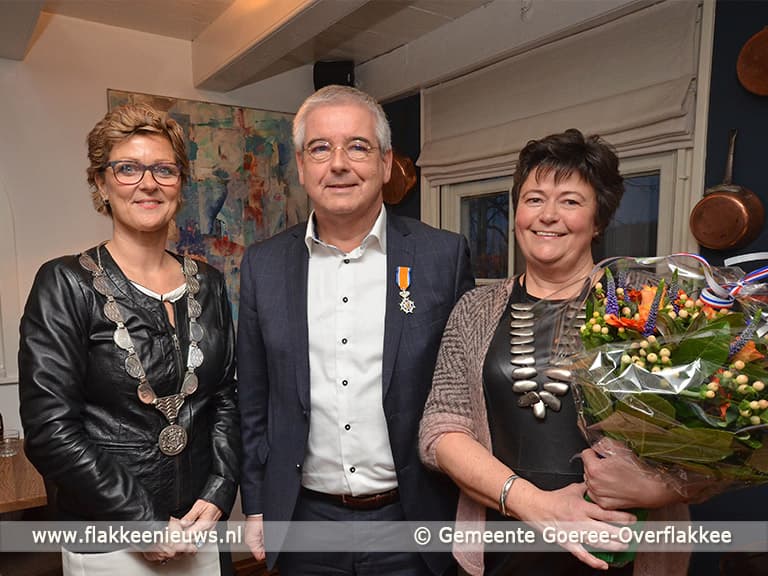 De heer Visser uit Middelharnis Koninklijk onderscheiden