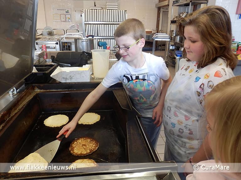 Pannenkoeken bakken met en voor kinderen met diabetes