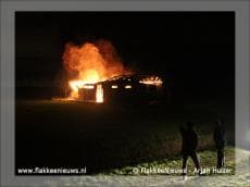 Schuur afgebrand in polder Sommelsdijk