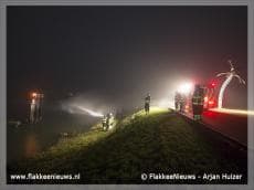 Meerpaal in brand bij Havenhoofd Middelharnis