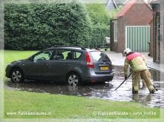 Plaatselijke hoosbui in Ooltgensplaat