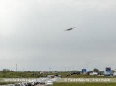 Flypast waardige afsluiter van onthulling herdenkingspaneel
