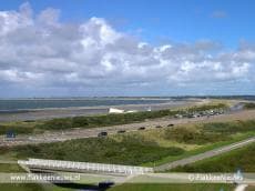 Meer zand voor het strand aan de Brouwersdam