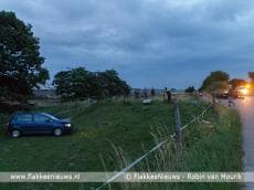 Frontale botsing in polder Sommelsdijk