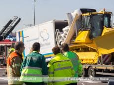 Grote vertraging op A29 door ernstig ongeval