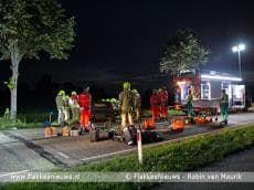 Zwaar gewonde bij aanrijding tegen boom
