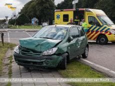 Twee voertuigen op elkaar bij Nieuwe-Tonge