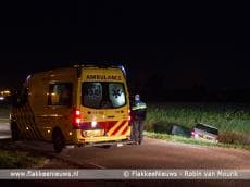 Brommobiel in de sloot bij Sommelsdijk
