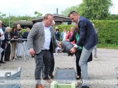 Fort Prins Frederik krijgt kanon cadeau van Fort Sabina