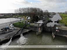 Waterschap en gemeente samen aan de pomp