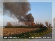 Grote brand in Achthuizen verwoest schuur