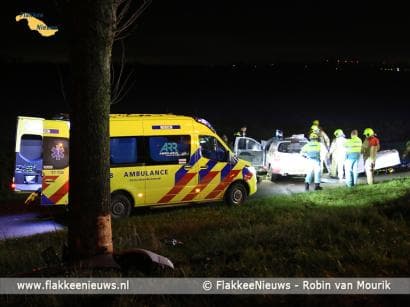 Bestuurder zwaargewond na ongeval in polder Middelharnis