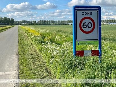 Waterschap maait veiligheidsstrook berm minder breed