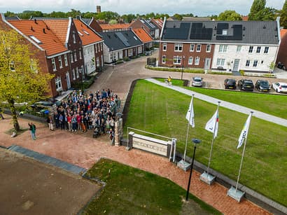 Plaquette De Goede Ree onthuld in Sommelsdijk