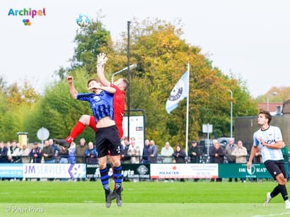 DVV'09 eindigt topper met 10 man tegen gretig De Jonge Spartaan