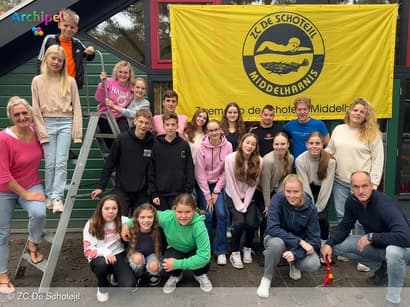 Schotejil op zwemkamp naar Brabant