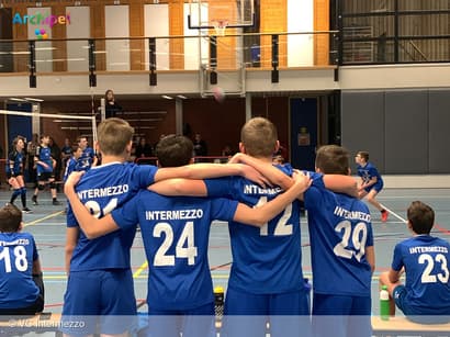 Vriendjes- en vriendinnetjestraining bij VC Intermezzo