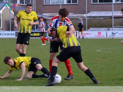 Krabbendijke in ondertal langs Herkingen '55