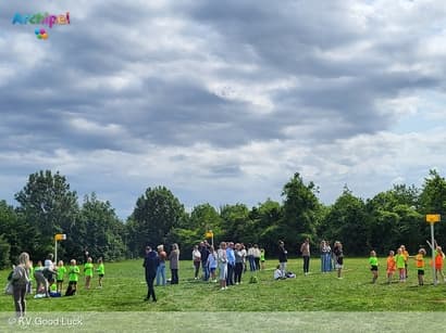 Sportieve strijd tijdens 46e Hans Meijer Schoolkorfbaltoernooi