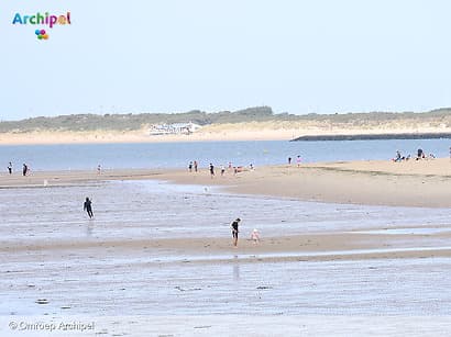 Het Noordzeestrand op de Brouwersdam verdwijnt