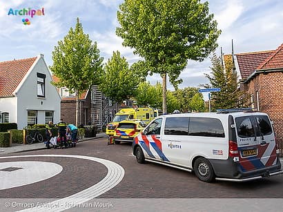 Fietser gewond na aanrijding met bezorgbusje