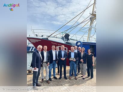 Gedeputeerde Weverling bezoekt Maritiem Cluster Stellendam