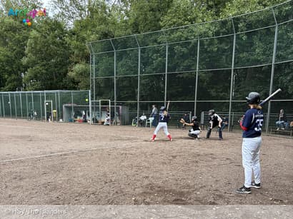 Rondje(s) slagvolgorde levert damessoftbalsters klinkende zege op