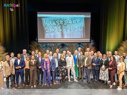 Gemeente ondertekent nieuw Kustpact en wint strandprijs