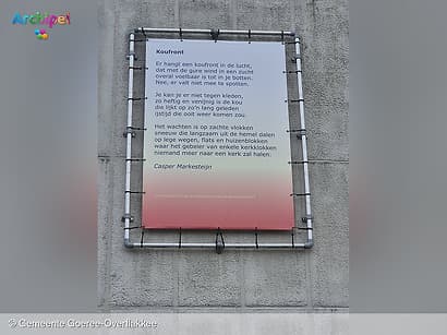 Nieuw gedicht op gemeentehuis zet aan tot nadenken