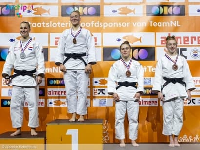 Zilver voor Middelharnisse judoka Nadia Swinkels op NK