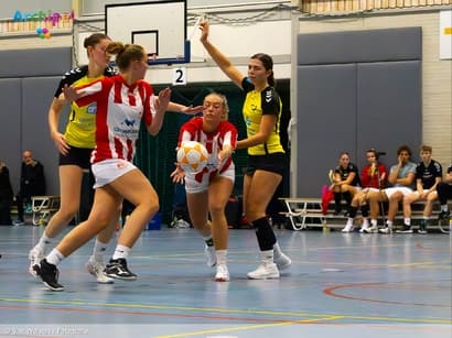 Good Luck blijft vechten voor handhaving in spannende zaalcompetitie