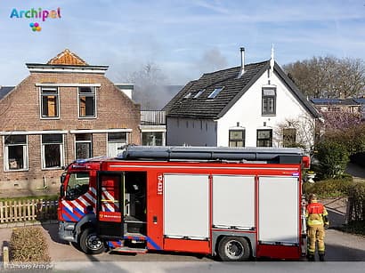 Brandweer rukt uit voor woningbrand in Dirksland