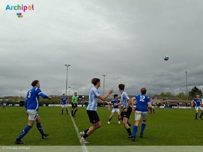 DVV'09 houdt titelstrijd in eigen hand na overtuigende zege op VCK