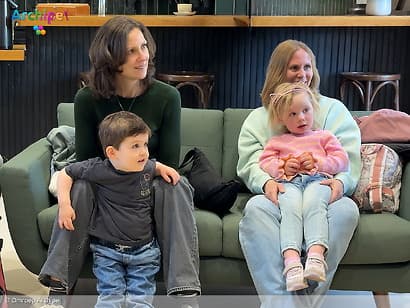 Ouders enthousiast over Roald Dahl-voorleesochtend in de bibliotheek