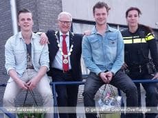 Heldenontvangst voor Sjoerd en Jurjen