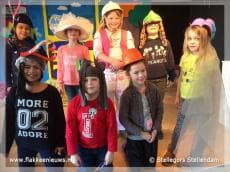 Leerlingen Stellegors aan de slag met hoeden