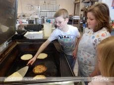 Pannenkoeken bakken met en voor kinderen met diabetes